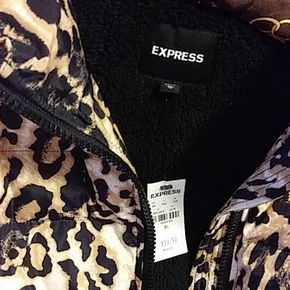 Waist length XL Puffer Jacket